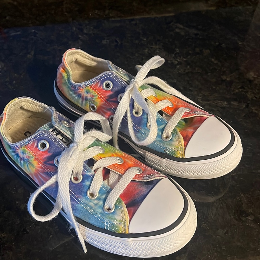 Converse All ⭐️ Star sneakers. Size 12. Used but really good condition.